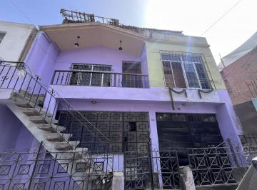 Casa · 160m² · Se Vende Casa Como Terreno de 160 m² Cerca a La Av Belaunde