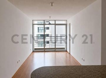 Departamento · 56m² · 2 Dormitorios · Venta de Departamento en Piso 16 con Balcón y Excelente Iluminación Natural