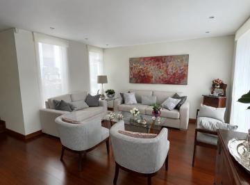 Casa de 5 habitaciones, Arequipa · Casa de 420 m² con 5 Dorm. en Venta en Cayma