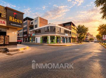Local comercial , Lima · Local Grande de Estreno 2do Piso en Esquina Cerca a un Mercado en Los Olivos