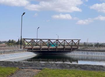 Terreno / Lote , Arequipa · Terreno en Esquina en Zona Residencial La Joya - con Mas de 500 m²