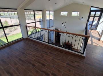 Casa de 6 habitaciones, Arequipa · Casa en Venta de 3 Pisos en La Joya - con 3 Cocheras Techadas