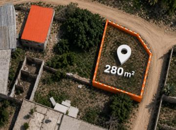 Terreno / Lote , Arequipa · Terreno Urbano en Esquina de 300 m² – Cerca de La Plaza de Toros de Characato
