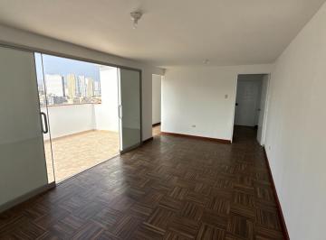 Departamento · 132m² · 4 Dormitorios · 1 Estacionamiento · Venta Deparatamento Duplex en Horacio Urteaga 1536
