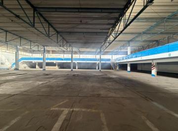 Nave industrial · 2400m² · Alquilo Almacén Néstor Gambetta Callao
