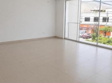 Local comercial · 49m² · Alquilo Local Comercial en Av Samoa - 2do Piso - Zona Cz (49 M²)