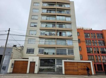Departamento de 4 habitaciones, Lima · ¡Amplio Departamento en San Borja, Límite con San Isidro | 3 Dorm. + Cochera + Depósito!