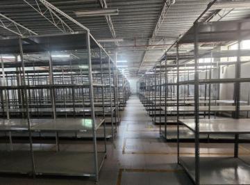 Local comercial · 3100m² · 16 Dormitorios · Alquilo Local Industrial Flat en Calle Vulcano N° 126, Ate. (Cerca a Separadora Industrial).