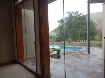 Casa · 3500m² · 4 Dormitorios · 8 Estacionamientos · Alquilo Linda Casa Flat en Calle La Pendiente N 1xx, Casaxx, Urb. La Planicie, La Molina