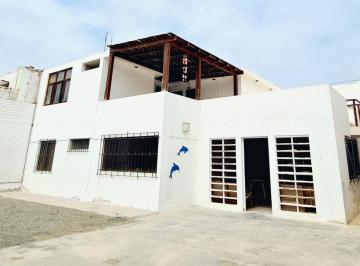 Casa · 200m² · Venta Hermosa Casa de Playa, Punta Negra 270 m²