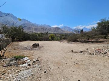Terreno / Lote · 2227m² · ¡Remate! Venta de Terreno de 2,227 m² en La Mejor Zona de Lunahuana!