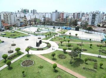 Terreno / Lote · 180m² · Terreno en Venta La Calera de La Merced Surquillo