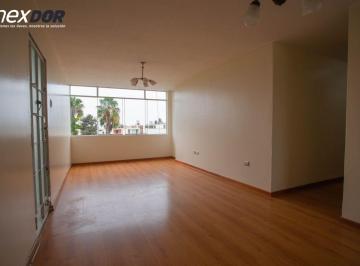 Departamento de 2 habitaciones, Lima · Alquila en Cercado de Lima | Amplio Departamento de 90 m² – 4to Piso, Sin Ascensor