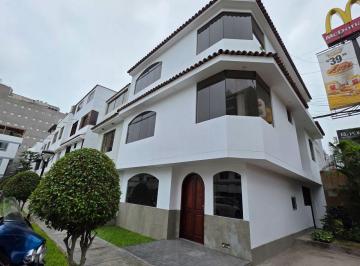 Casa de 4 habitaciones, Lima · Casa Remodelada con 4 Dorm. en Alquiler en La Encalada Surco