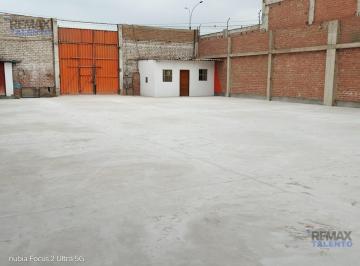 Terreno / Lote · 500m² · Alquilo Local Industrial 661 m² - Los Huertos de Huachipa