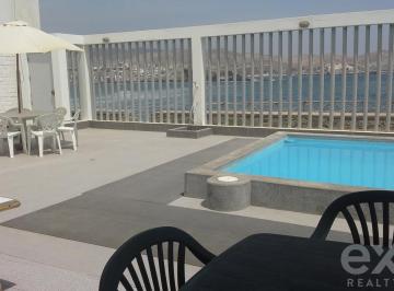 Casa · 263m² · 7 Dormitorios · 4 Estacionamientos · Casa Como Terreno en Peñascal, San Bartolo. Malecon. Doble Frente. Vista Al Mar y Vista a Parque