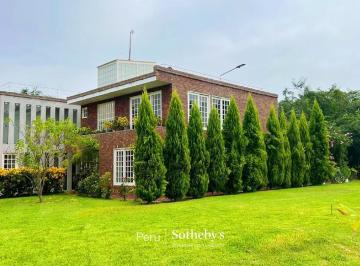 Casa de campo de 4 habitaciones, Chincha · Linda Casa de Campo de 2 Pisos, Ubicada en un Terreno de 15,000 m² Rodeada de Áreas Verdes
