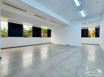 Oficina comercial , Lima · Oficina en 2do Piso en Av Caminos de Inca con Linda Vista