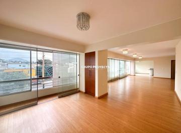 Departamento · 200m² · 3 Dormitorios · 1 Estacionamiento · Surco Departamento de 200 m - 4 Dorm. - 4 Baños - Cochera + Deposito