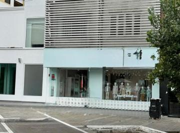 Local comercial · 206m² · Venta Local Comercial - San Isidro