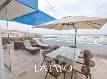Casa · 266m² · 5 Dormitorios · 6 Estacionamientos · Se Vende Hermosa Casa de Playa con 5 Dorm. en Las Palmeras - Cerro Azul