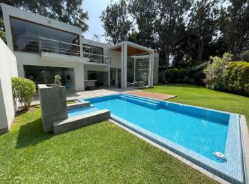 Casa de 4 habitaciones, Lima · Preciosa Casa Moderna Iluminada Condominio Cerrado Jardin Piscina