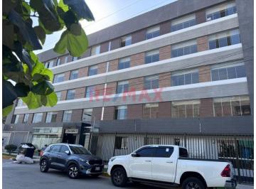 Departamento · 68m² · 3 Dormitorios · Departamento en Alquiler 68 m² - Condominio Orfebres - La victoria.(Q. Rojas)