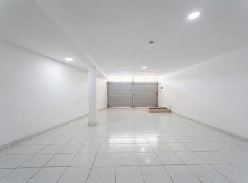 Local comercial · 145m² · 1 Estacionamiento · Venta o Alquiler Local Comercial en Zona de Alto Tránsito, Puerta a Calle– Av Benavides, Cz