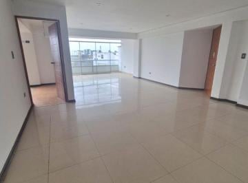 Departamento de 6 habitaciones, Lima · Alquiler de Exclusivo Dúplex en Casuarinas Sur – Surco | 250 m² | 6 Dorm.