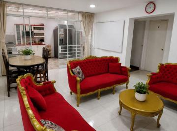 Departamento de 3 habitaciones, Lima · Vendo Amplio Departamento de 133 m² en Primer Piso con Jardín