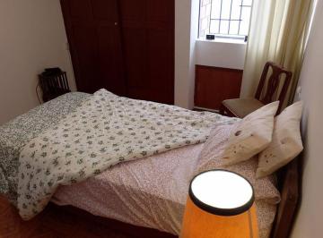Habitación de 1 habitación, Lima · Alquilo Amplia Habitación en Calle Alcanfores – Miraflores (Muy Cerca a Larcomar)