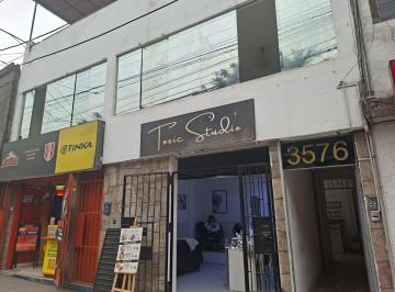 Oficina comercial · 70m² · 1 Dormitorio · Alquilo Oficina en 2do Piso Av Canada y Rosa Toro
