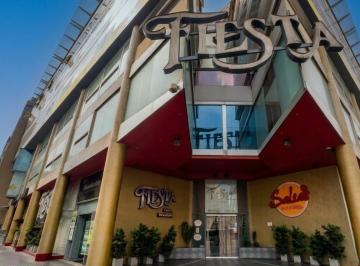 Local comercial · 8381m² · 108 Estacionamientos · Venta Local Comercial Miraflores