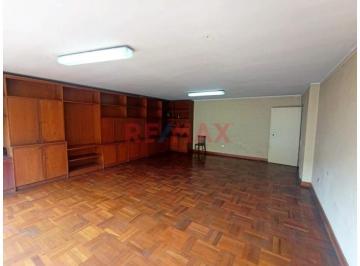 Oficina comercial , Lima · Oficina en Venta de 199 m² en Cercado de Lima, Piso 5