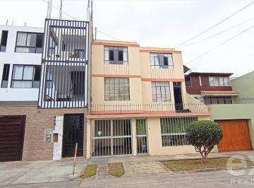 Casa · 280m² · 6 Dormitorios · 1 Estacionamiento · Venta Casa 3 Pisos At 160 m² Ac 280 m² San Joaquin - Bellavista