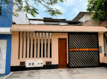 Casa de 7 habitaciones, Lima · Casa de 252 m² con 7 Dorm. en Venta en Villa María del Triunfo