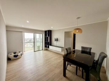 Departamento · 90m² · 3 Dormitorios · 1 Estacionamiento · Se Alquila Depa Cochera en Surco