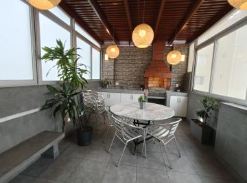 Departamento · 140m² · 3 Dormitorios · 1 Estacionamiento · Departamento Duplex en Excelente Ubicación, Cerca Al Parque Castilla