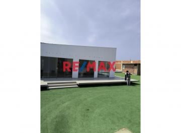Casa · 110m² · 3 Dormitorios · 2 Estacionamientos · Venta de Casa Ubicado a 01 Cuadra de La Playa