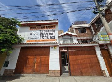 Casa de 9 habitaciones, Lima · Venta de Casa de 2 Pisos + Azotea – Urb. Angélica Gamarra