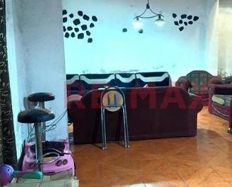 Casa · 78m² · 3 Dormitorios · 2 Estacionamientos · Casa en Venta Cerca Al Mall Aventura - Estacion Piramide - Sjl