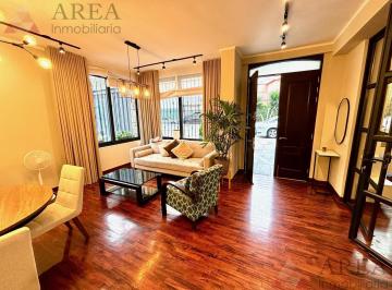 Departamento · 180m² · 3 Dormitorios · 1 Estacionamiento · Flat Primer Piso con Salida a Calle | a Una Cuadra del Ovalo Gutierrez | Sala de Estar Estudio