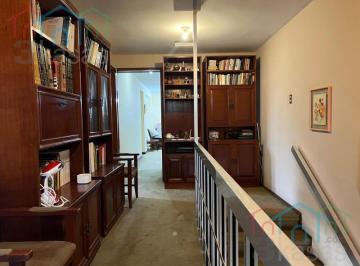Casa · 392m² · 4 Dormitorios · 2 Estacionamientos · Casa en Venta en Luis Mannarelli Magdalena