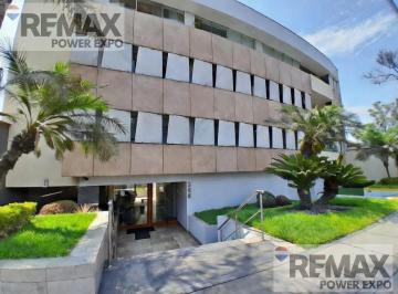 Departamento · 210m² · 3 Dormitorios · 2 Estacionamientos · Exclusivo Flat 210 m². 3 Habitac. 2 Cocheras - Deposito (10 M²). Urb. Los Granados, Surco