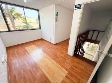 Oficina comercial · 138m² · 1 Estacionamiento · Se Alquila Oficina en Segundo Piso con Estacionamiento en Av Higuereta - Surco