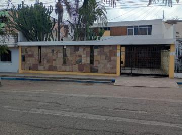 Casa de 5 habitaciones, Tacna · Casa de 450 m² con 5 Habitaciones en Venta en Tacna