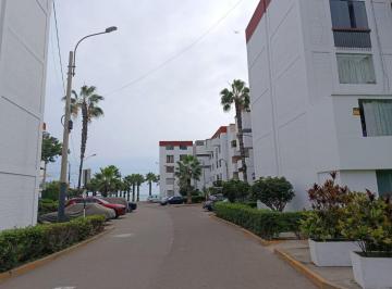 Departamento de 2 habitaciones, Lima · ¡Vive Frente Al Mar en Marbella! Hermoso Departamento en Alquiler con Balcón y Hermosa Vista Al Mar
