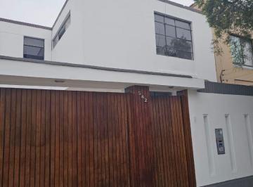 Casa de 5 habitaciones, Lima · Venta Casa Bien Ubicada