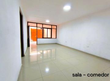 Departamento de 3 habitaciones, Lima · Amplio Dpto de 139 m² en 1er Piso Frente a Parque en Comas