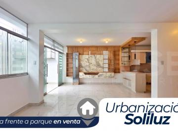 Casa de 6 habitaciones, Trujillo · Urb. Soliluz - Impresionante Casa Frente a Parque en Venta